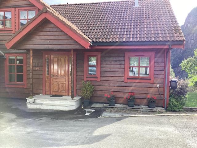 Espes Residens Apartment Odda Exterior photo
